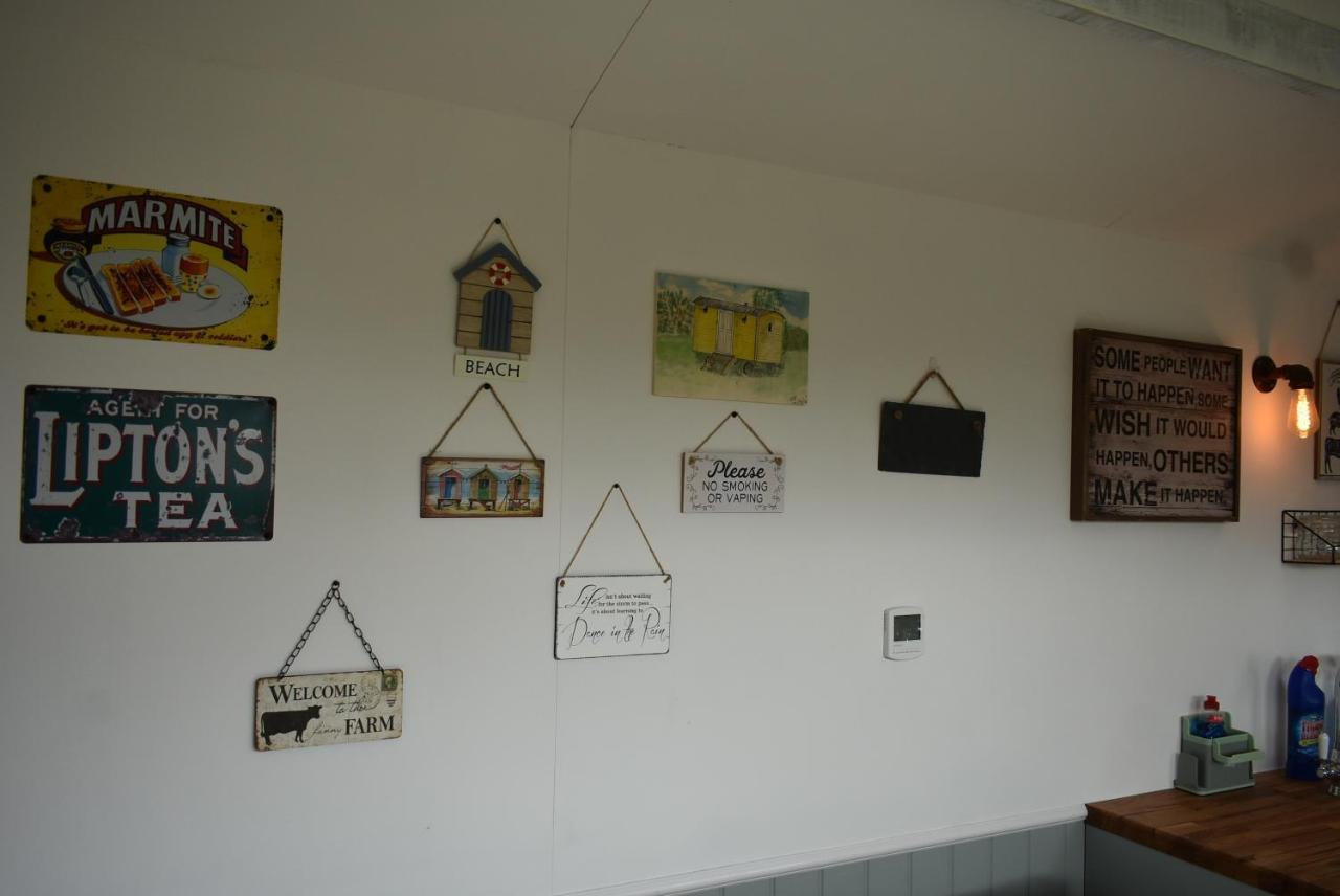 Lanterns Shepherds Huts & Glamping Otel Happisburgh Dış mekan fotoğraf